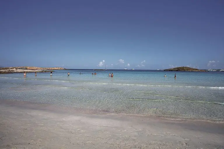 Playa de arena fina en Formentera